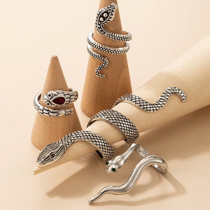 Wholesale  Exaggerated Snake Ring Four-piece Set Inlay Old Animal Ring Set